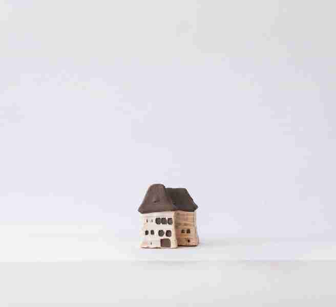 large families in small homes