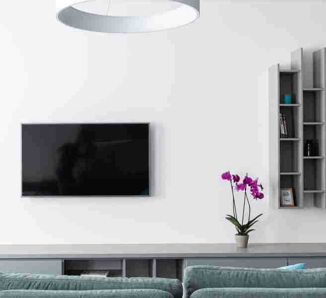 mounting a tv