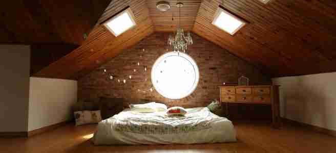 pillows on bed